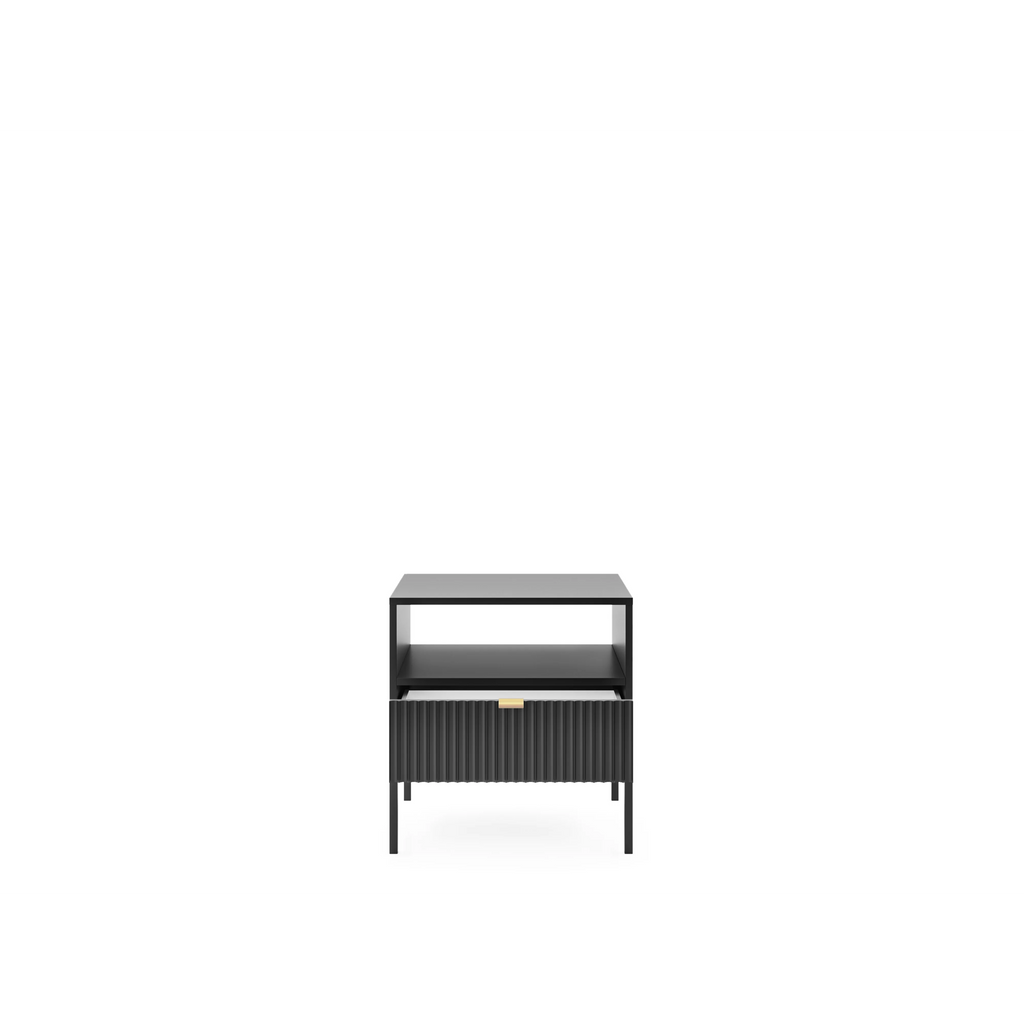 Stolik nocny LUMI 1S – 54 cm, czarny, ryflowany front, czarne nóżki