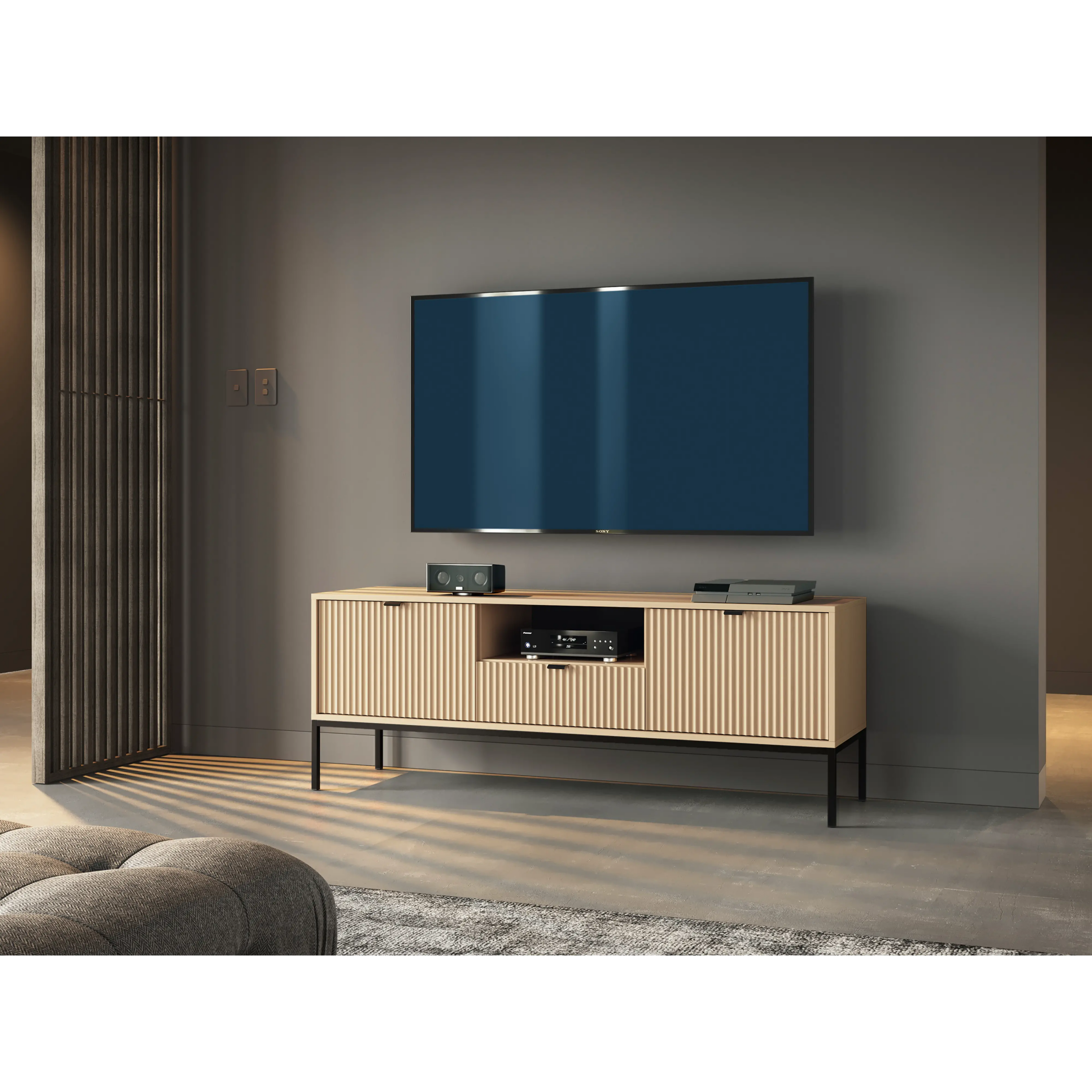 Szafka RTV LUMI 154 cm – dąb Vicenza, ryflowane fronty, czarne nóżki