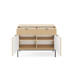 Komoda LUMI 2D2S – 104 cm, dąb Vicenza, ryflowane fronty, czarne nóżki
