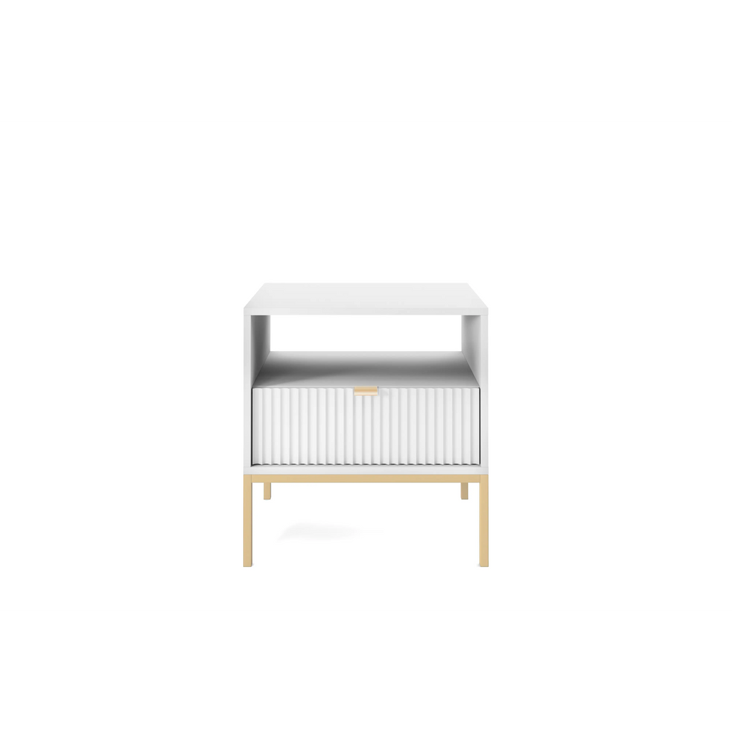 Stolik nocny LUMI 1S – 54 cm, biały, ryflowany front, złote nóżki