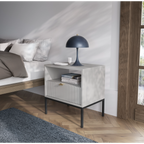 Stolik nocny LUMI 1S – 54 cm, szary, ryflowany front, czarne nóżki