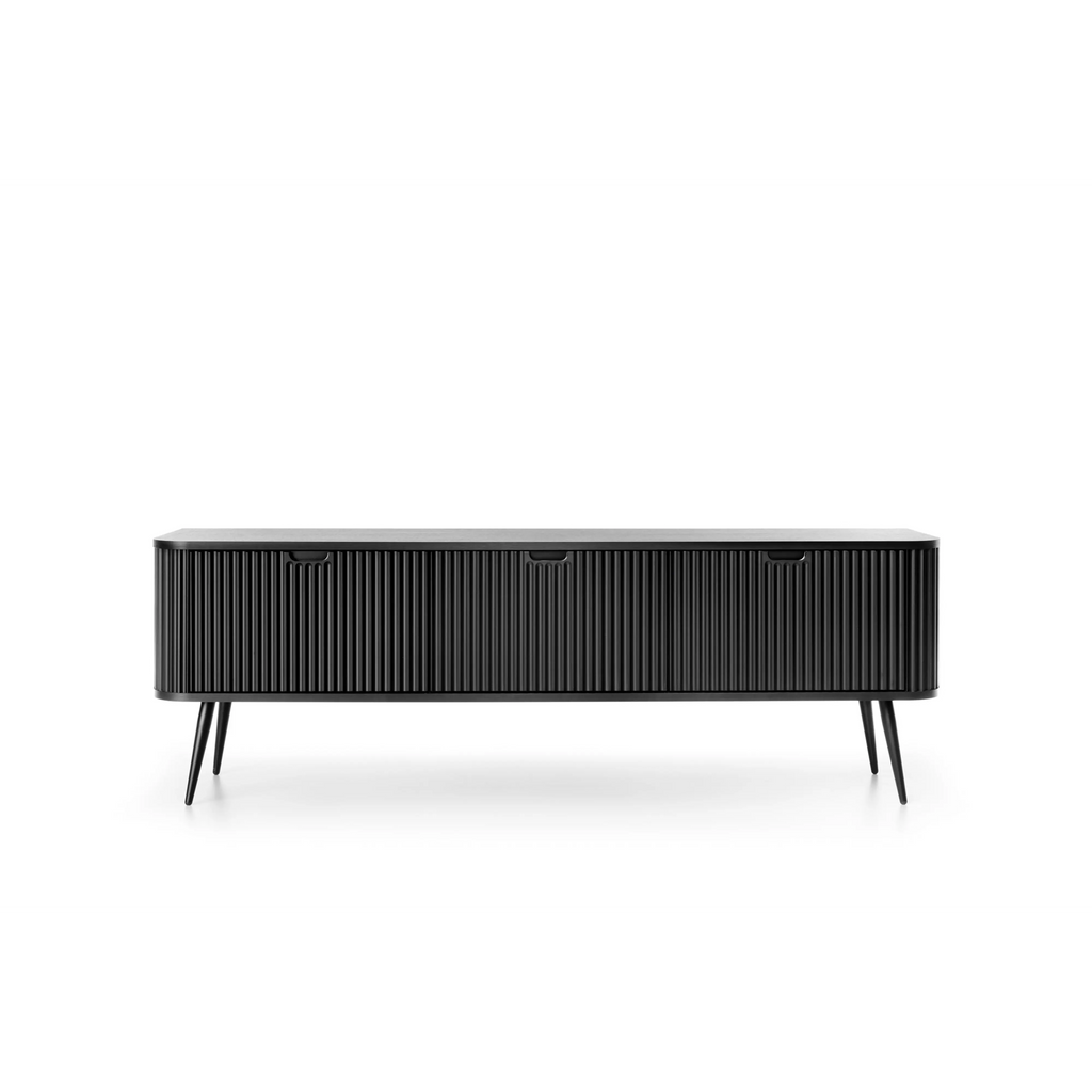 Szafka RTV VELORA 3D 168 cm – czarna, ryflowane fronty, czarne nóżki