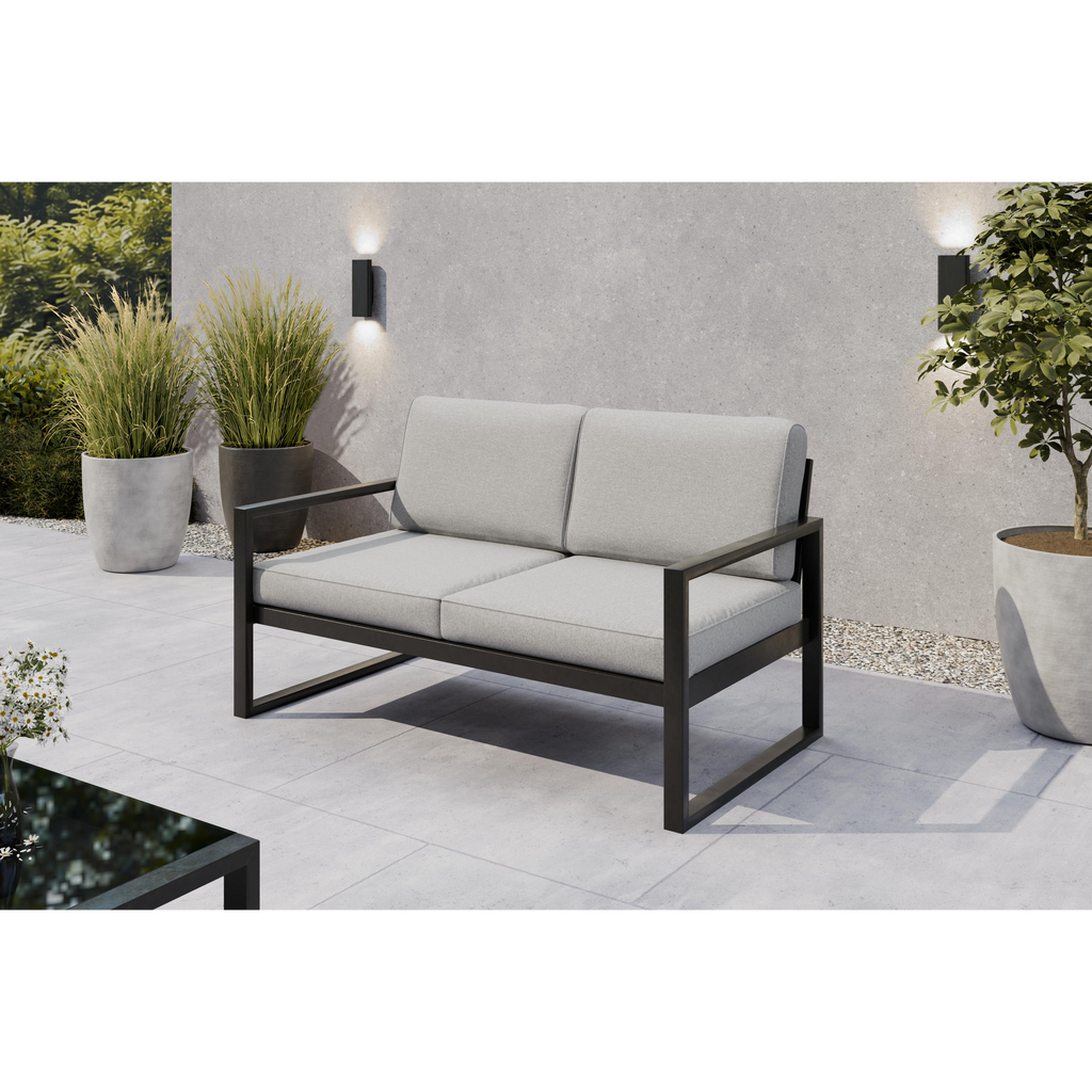Sofa ogrodowa 2-osobowa czarny stelaż + szare poduszki