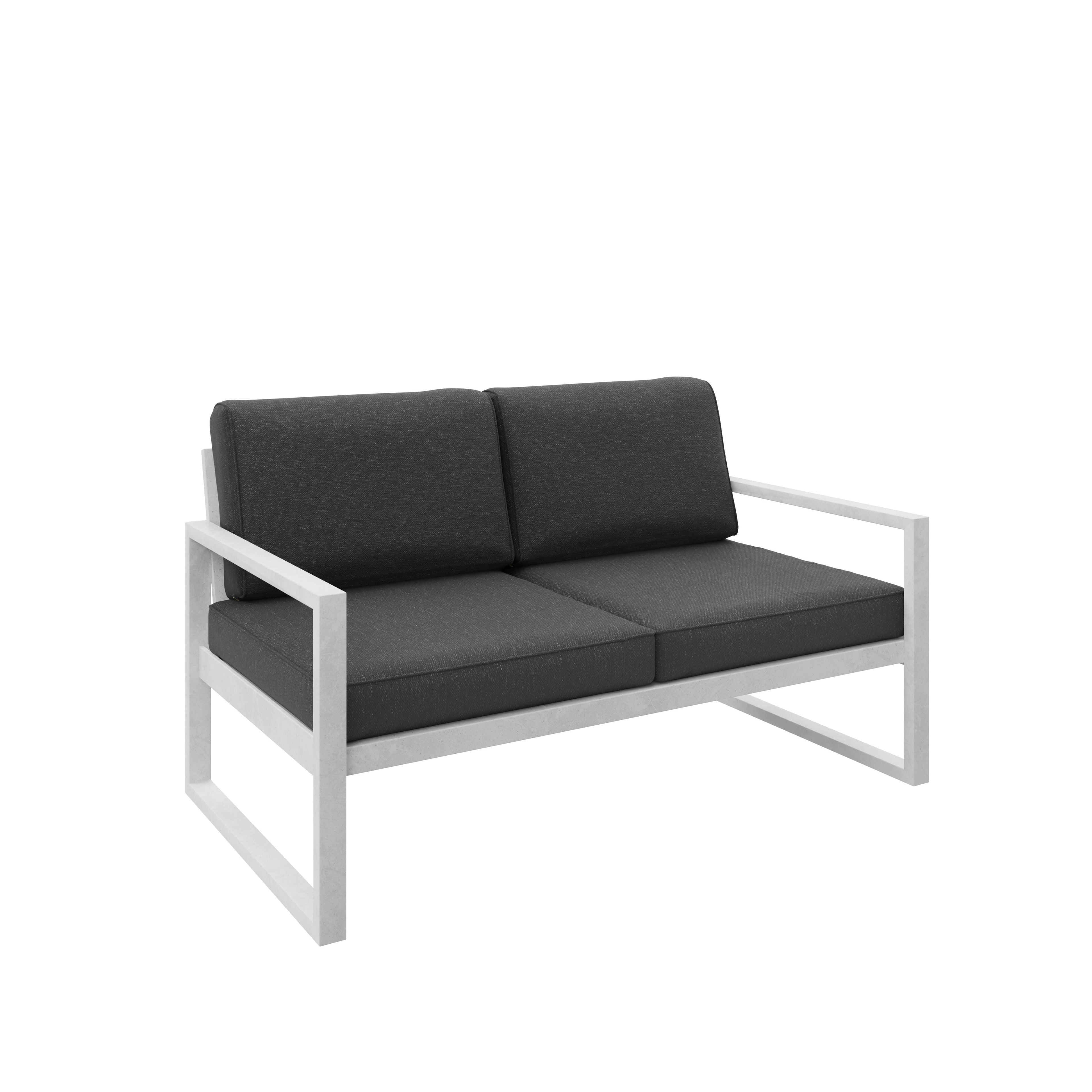 Sofa ogrodowa 2-osobowa biały stelaż + czarne poduszki